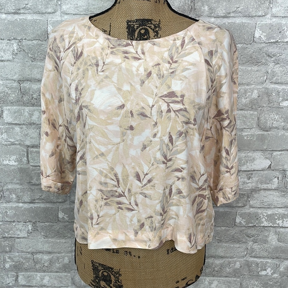 Forever 21 Cream Cropped Print Top